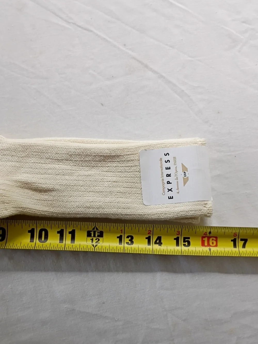 Vintage NWT Compagnie Internationale Express Cream Crew Socks US Made Sz 9-11